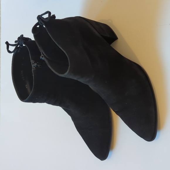 Stuart Weitzman Shoes - Stuart Weitzman Lofty Suade booties